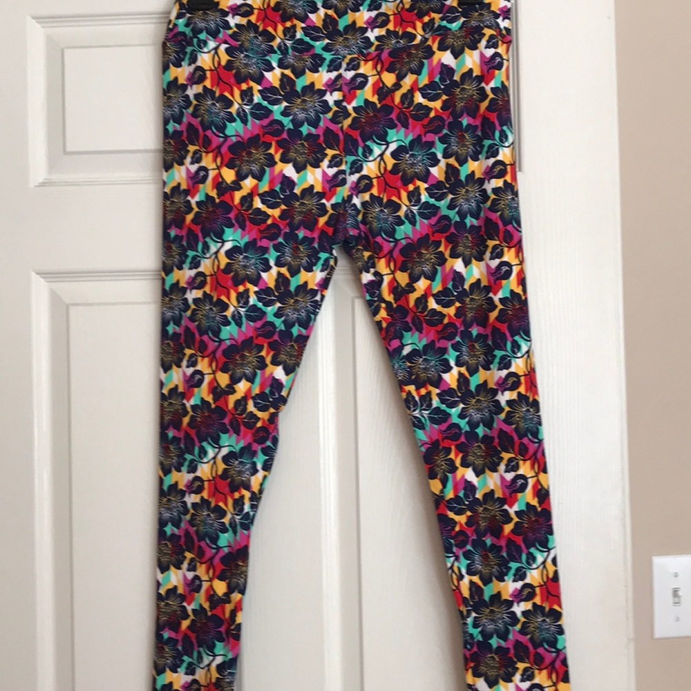 NWOT LuLaRoe tall and curvy leggings
